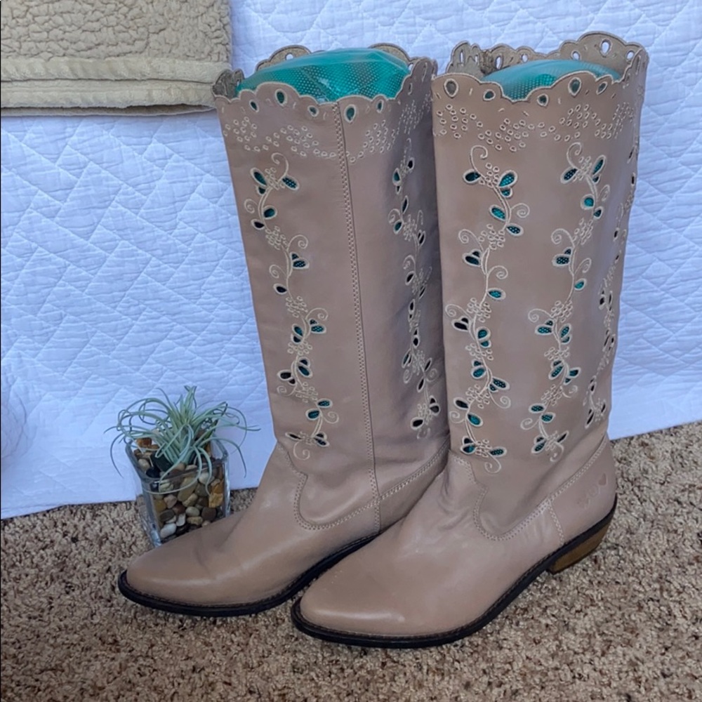 Lucky Brand boots!